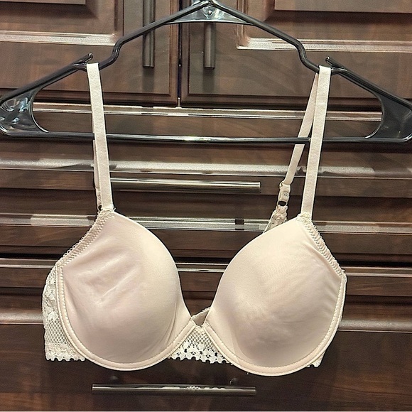 Jessica Simpson Elegant Cream Lace Bra 34C - Picture 1 of 5